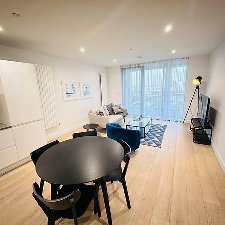 Spacious Modern 1 Bed Apartment. London Kültér fotó