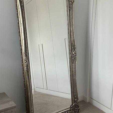 Spacious Modern 1 Bed Apartment. London Kültér fotó